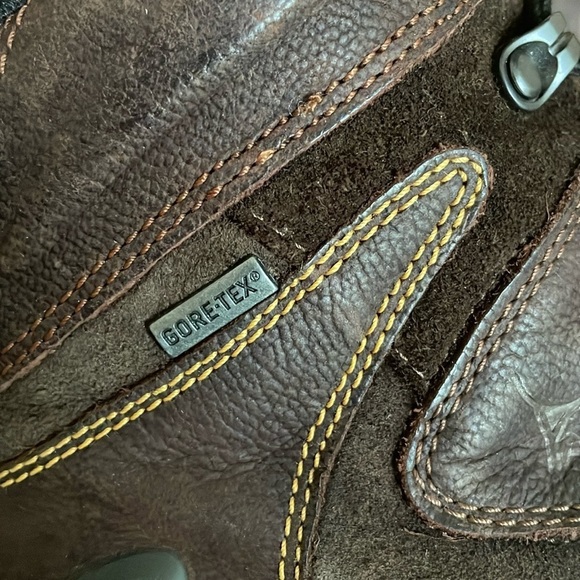 Ecco Dhaka Mid GoreTex Hiking Boot Size 41 main image 13